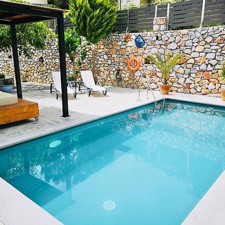Spacious Maistrali Villa, Private Pool & Garden روداكينو المظهر الخارجي الصورة