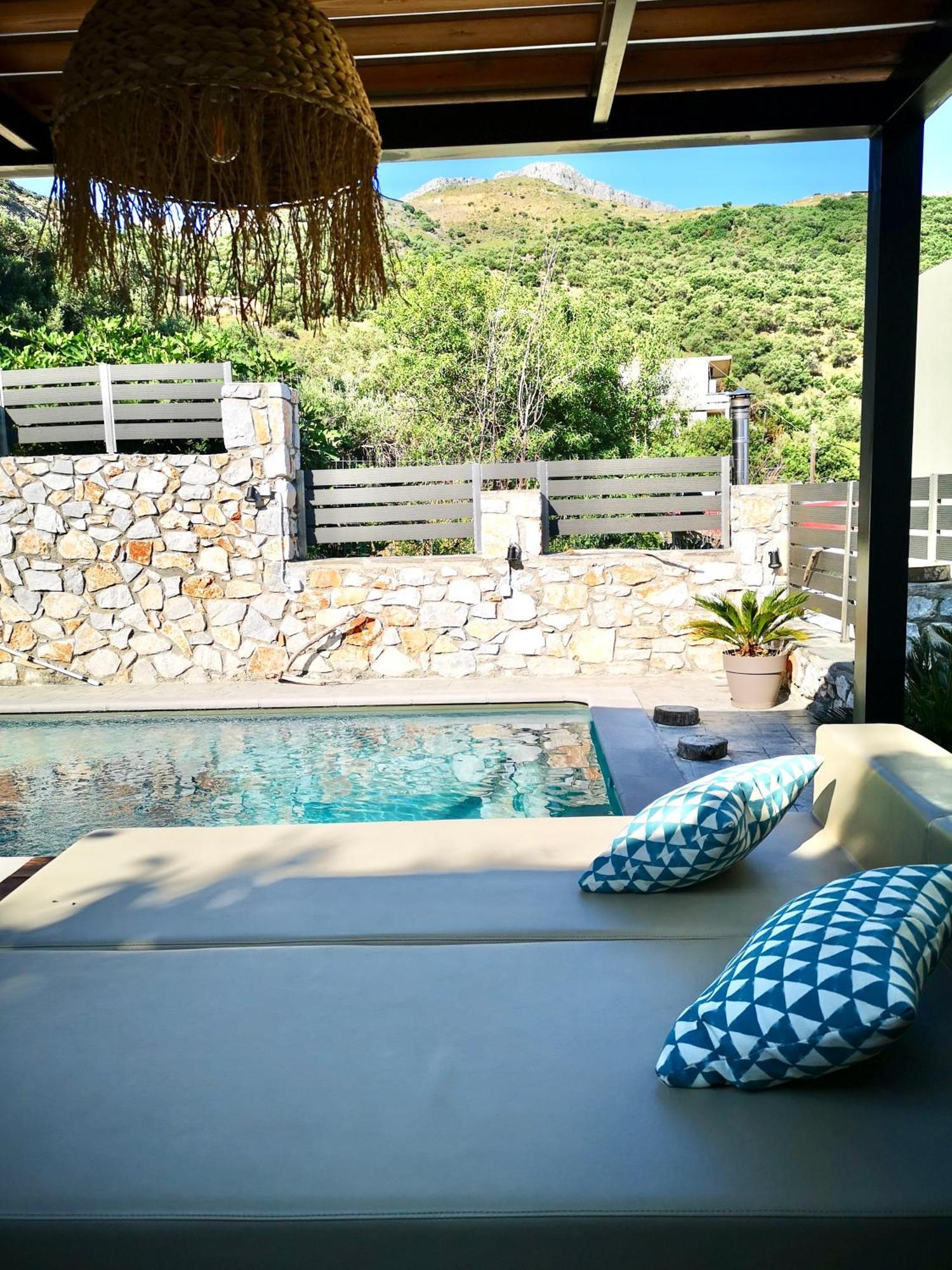 Spacious Maistrali Villa, Private Pool & Garden روداكينو المظهر الخارجي الصورة